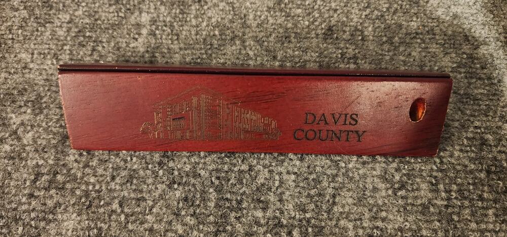 Vintage Davis County Utah Commemorative Desk Pen Holder Base Swivel Set